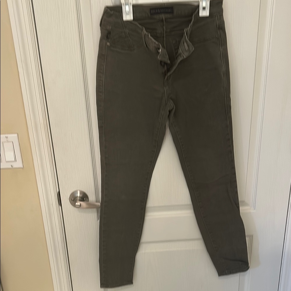 Rock and republic size 10 mid rise army ankle green jeans